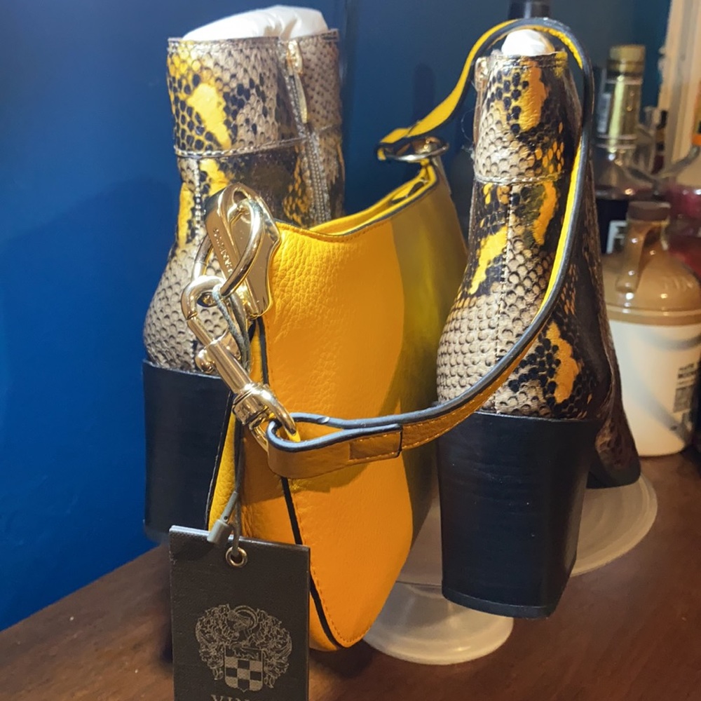NWT DUO snakeskinSHOES & HANDBAG $100